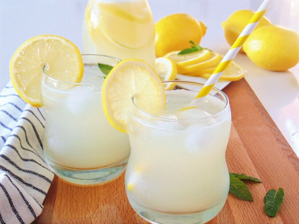 En este momento estás viendo La mejor limonada casera sin azúcar, para refrescarte este verano