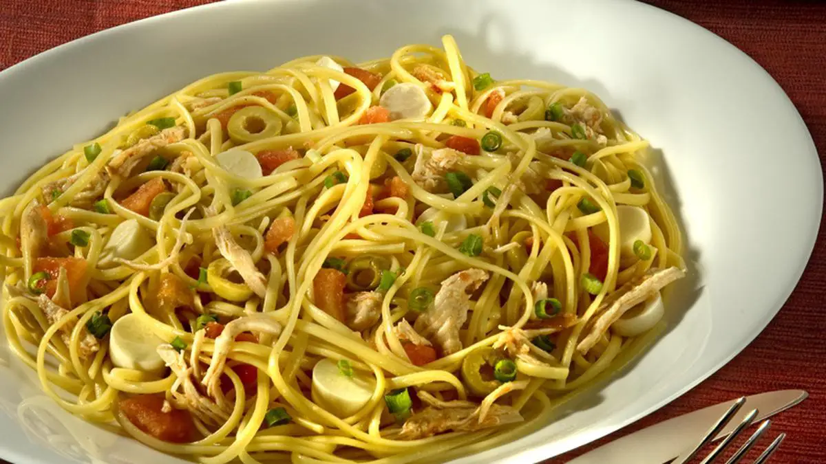 Receita de Spaghetti ao molho de frango com palmito